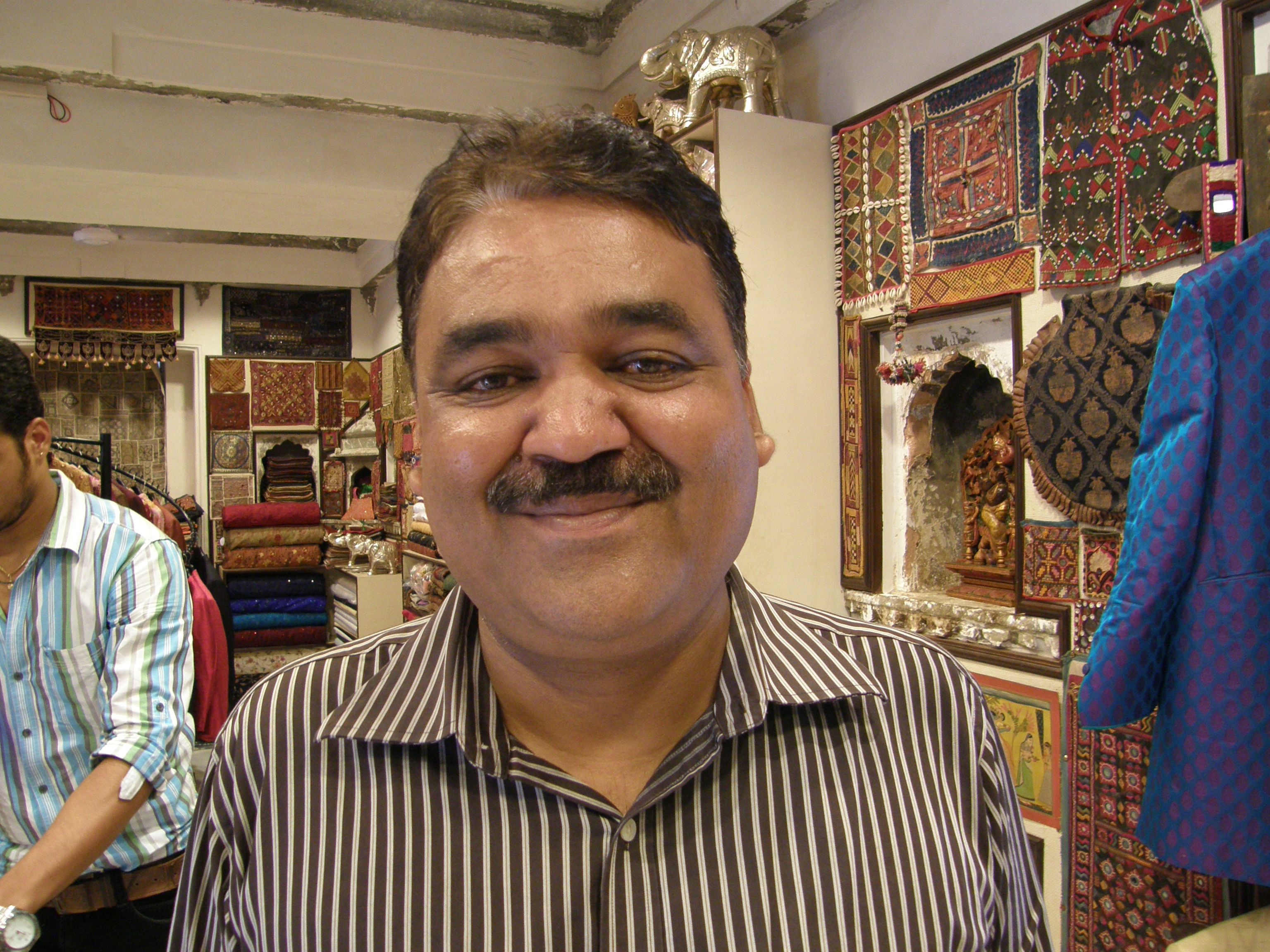 OLYMPUS DIGITAL CAMERA