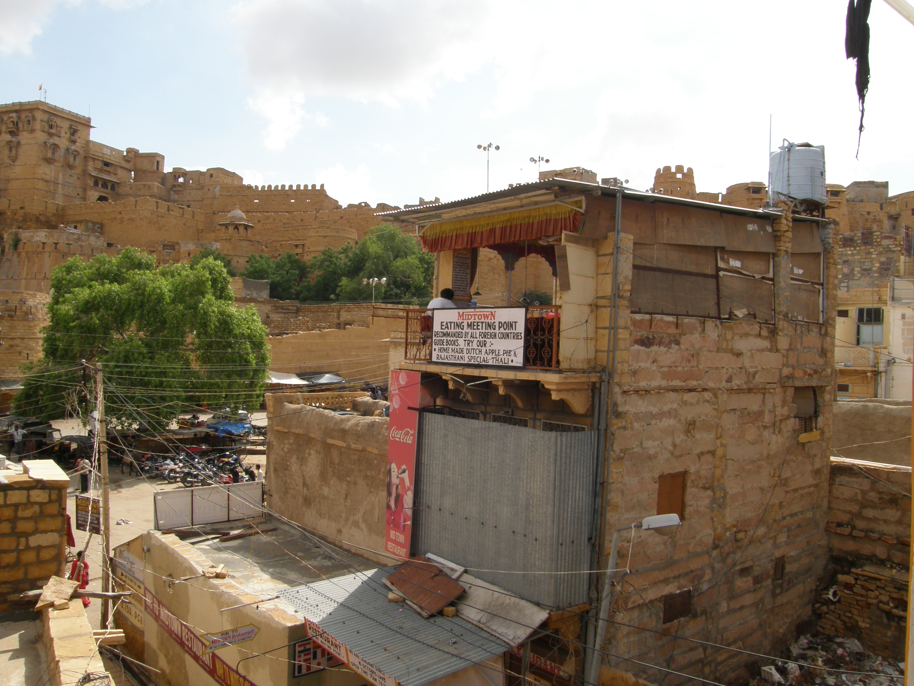 OLYMPUS DIGITAL CAMERA